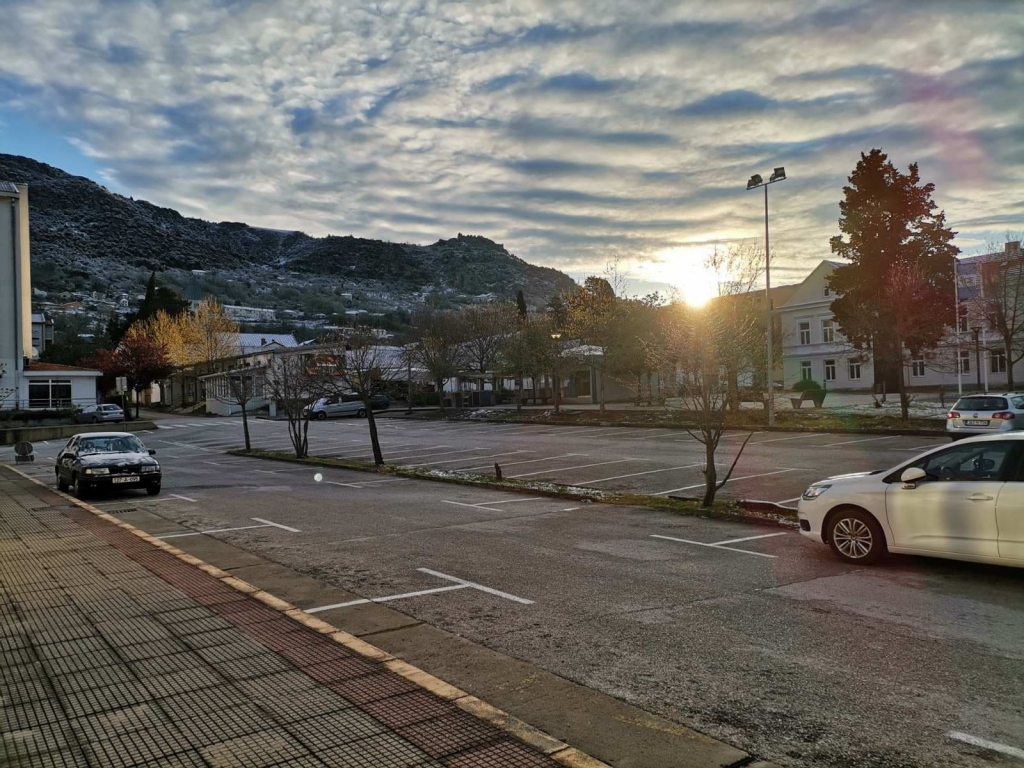 Danas oblačno vrijeme sa kišom i pljuskovima, poslije podne moguća i sunčana razdoblja