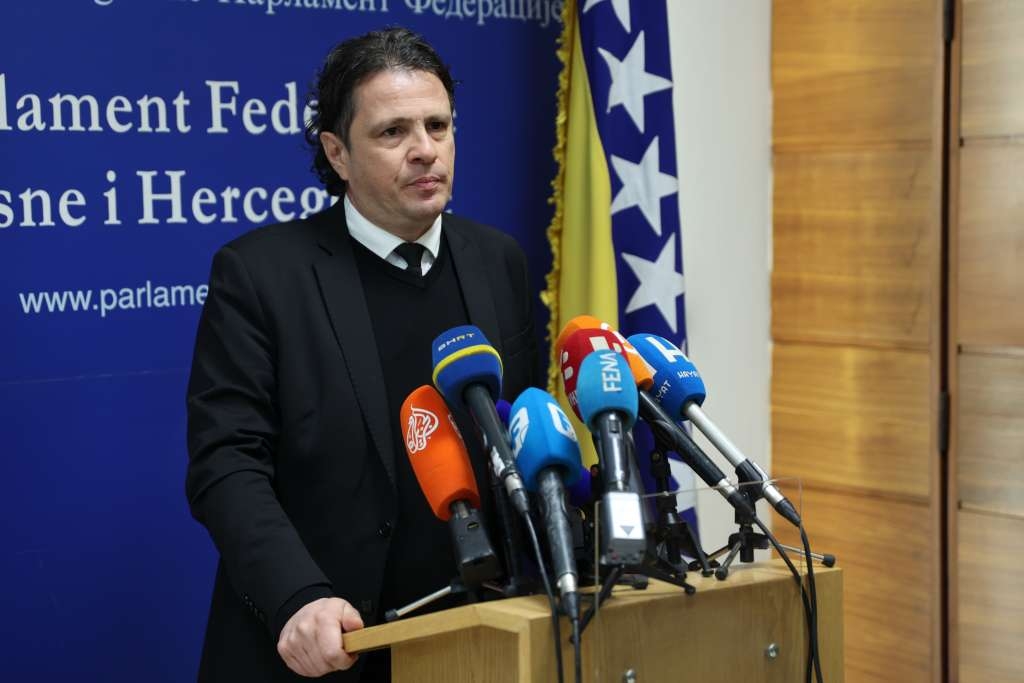 Kraljević zastupnicima predstavio proračun Federacije BiH za 2025.