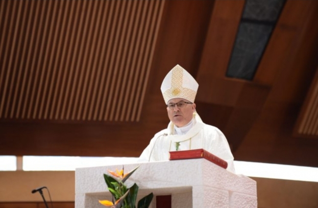 Sutra ustoličenje novoga kotorskog biskupa Ivana Štironje