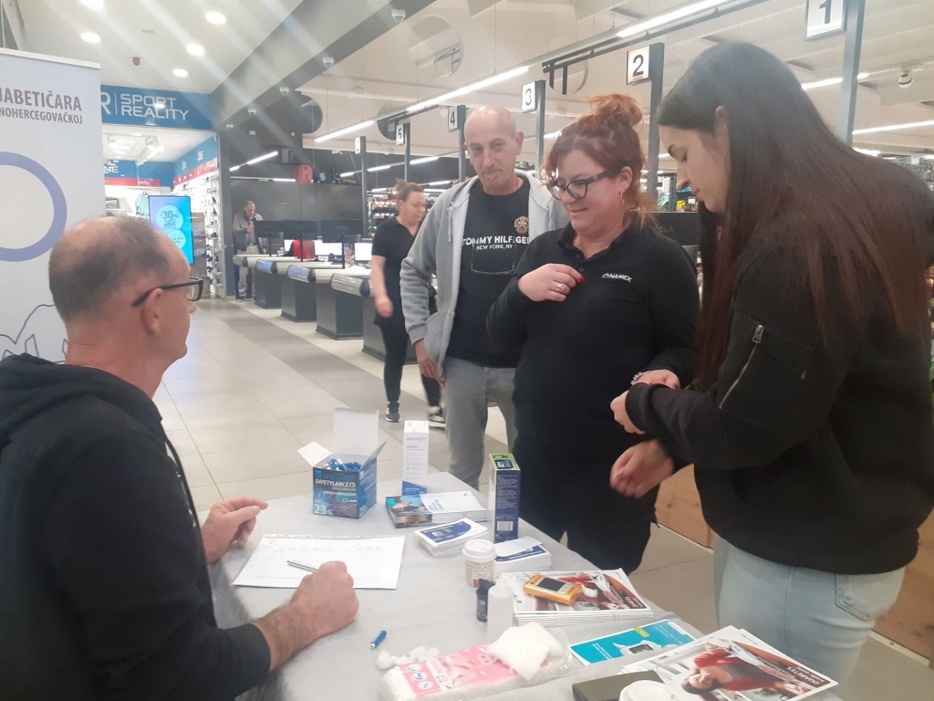 U Ljubuškom održana akcija besplatnog mjerenja šećera u krvi