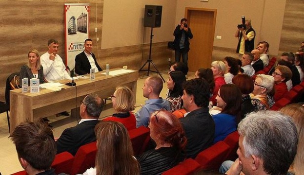 Ljubuški pisac Zvonimir Mikulić u Mostaru predstavio ''Nebo boje potočnice''