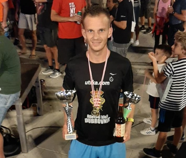 Ljubušak Ivan Bulić prvi u kategoriji (MS) na atletskoj utrci na Murteru [foto&video]