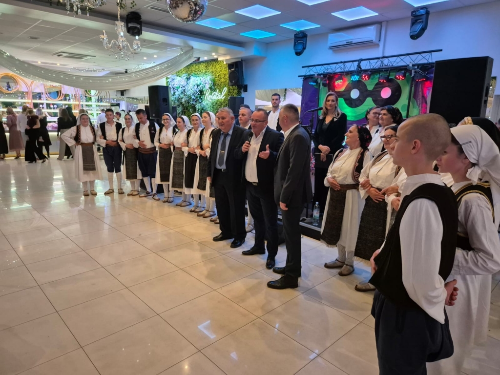 HKUD ”STUDENČICA” nastupila  u Osijeku na ”Slavonsko-hercegovačkom silu”