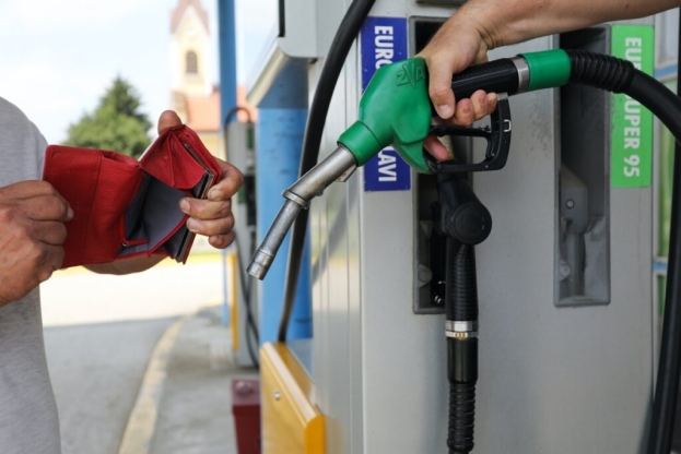 Cijena nafte ponovno raste: Gorivo u BiH moglo bi prijeći tri KM