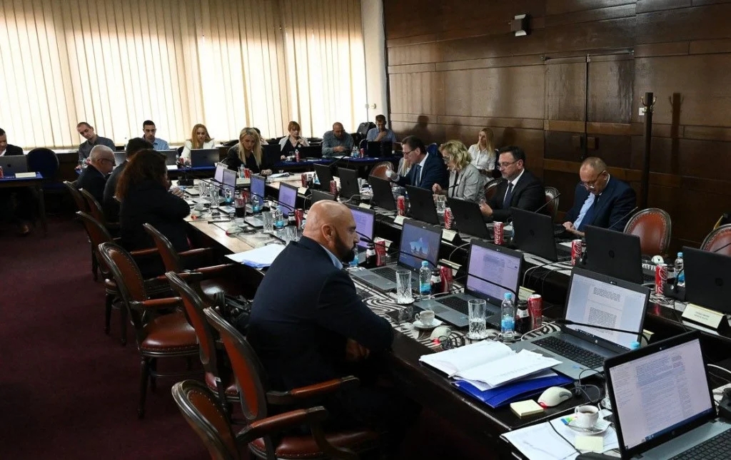 Vlada FBiH: Više od 7,3 milijuna KM pomoći za 10.645 privatnih poslodavaca