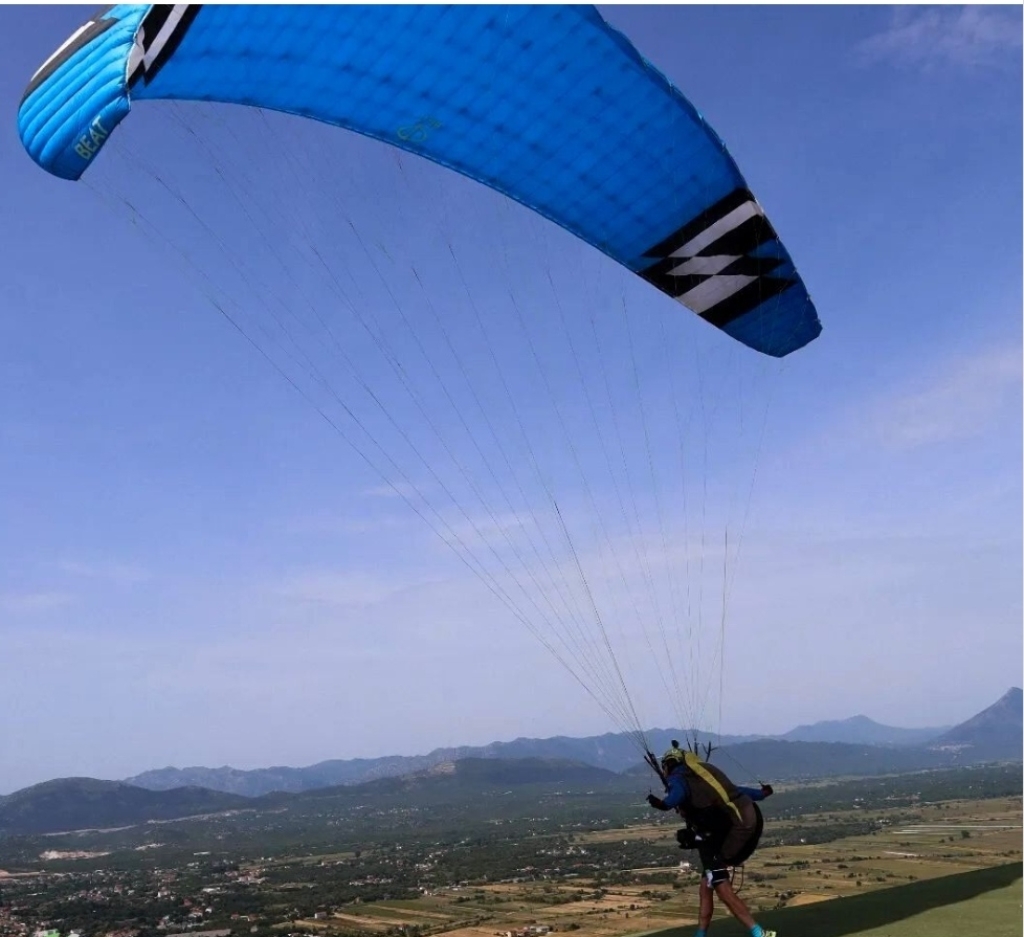 Sjajni rezultati Ljubušaka na natjecanju u preciznom slijetanju paragliderom