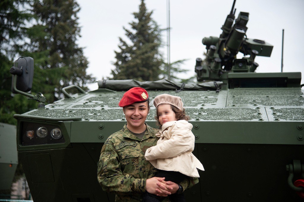 Svečano ispraćen 17. hrvatski kontigent: &Scaron;ipovčanka Nensi Grbavac u NATO misiji u Poljskoj