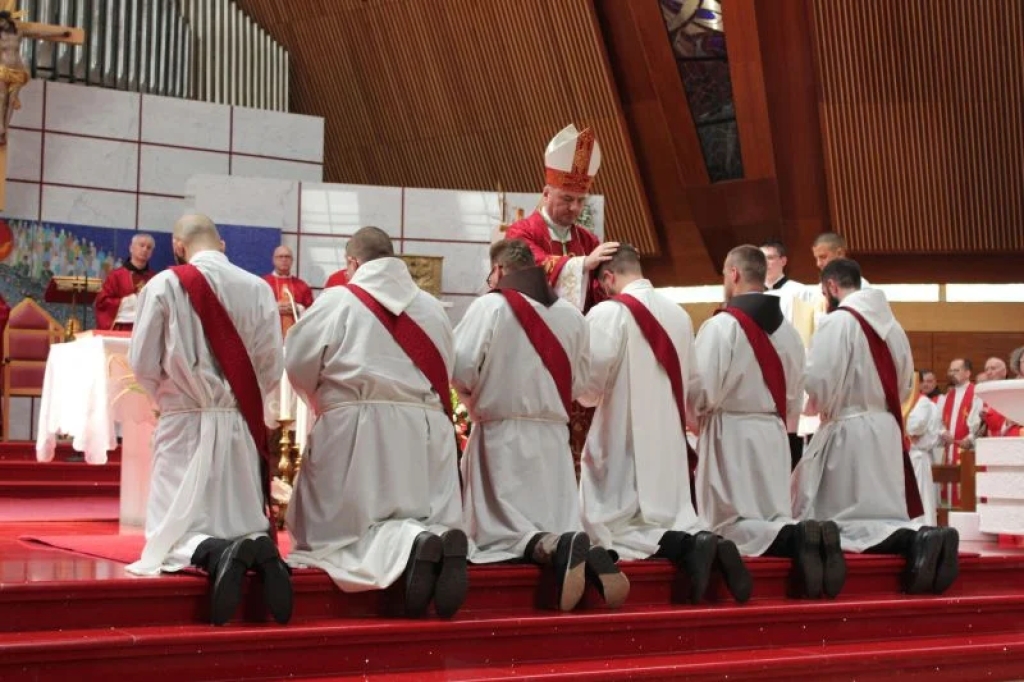 Hercegovina dobiva osam novih svećenika