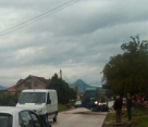 Automobil se prevrnuo na krov u Donjim Radišićima