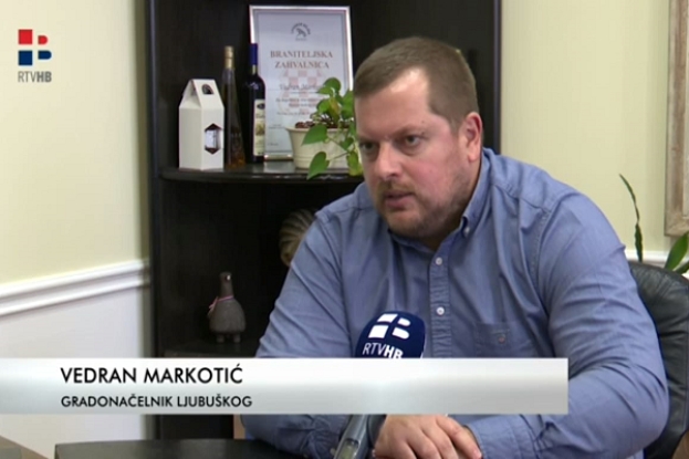 Božićnice ljubuškim umirovljenicima kao znak solidarnosti lokalne vlasti [VIDEO]