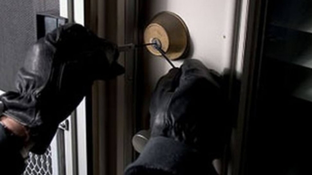 Dvije provale u Ljubu&scaron;kom: Lopovi opljačkali stan i poslovni prostor u sredi&scaron;tu grada