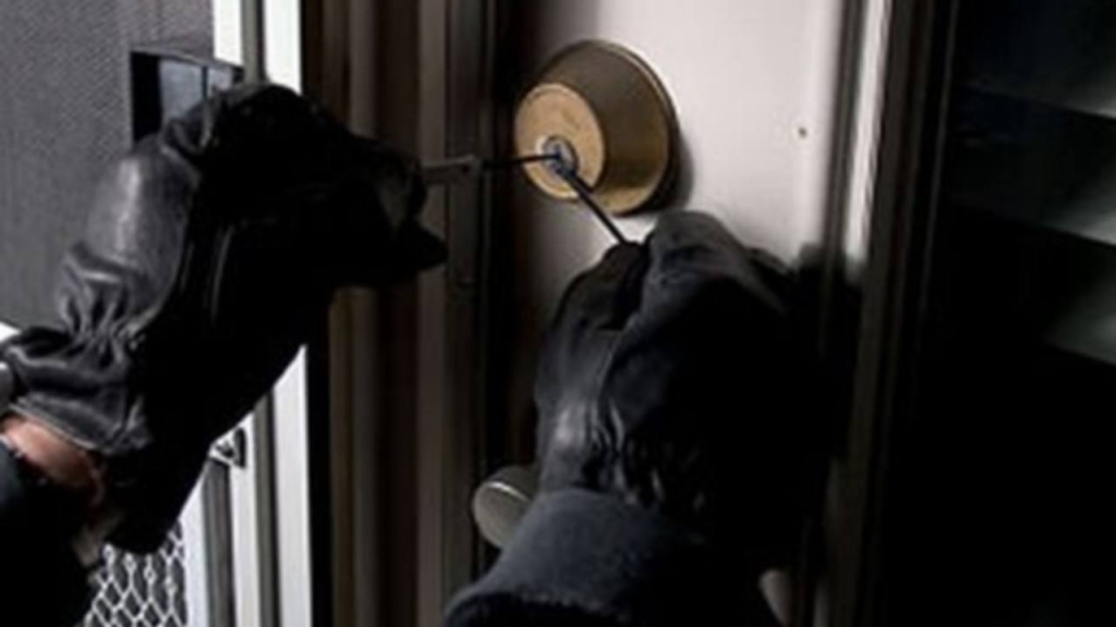 Dvije provale u Ljubu&scaron;kom: Lopovi opljačkali stan i poslovni prostor u sredi&scaron;tu grada