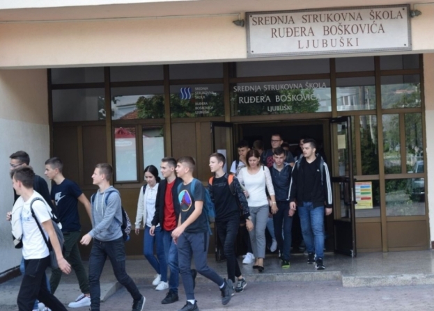 U Ljubuškom srednjoškolsko obrazovanje završava 229 učenika