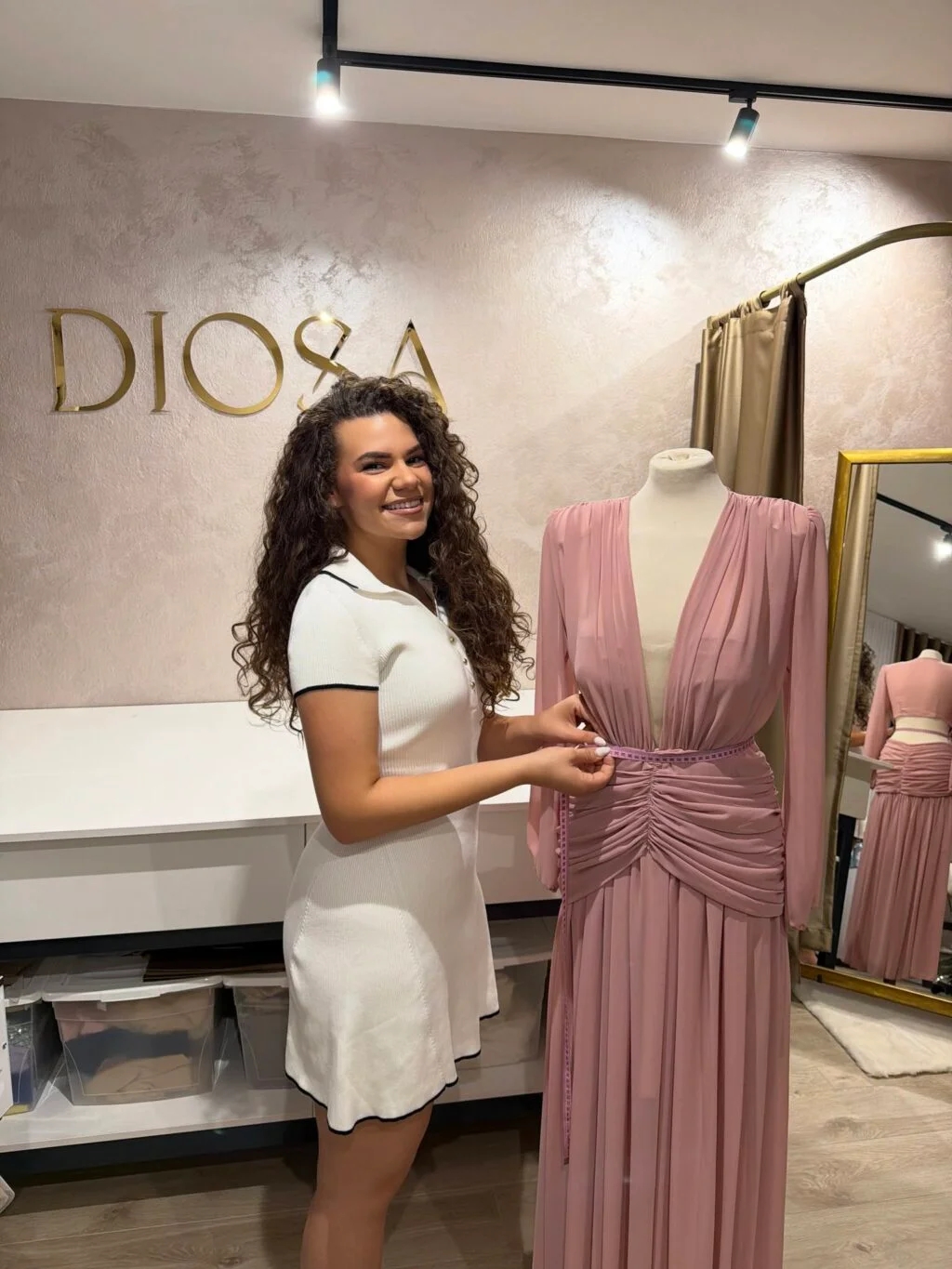 Veliko priznanje za Ljubu&scaron;anku Petru Perić: Autorska kolekcija na jubilarnom BH Fashion Weeku
