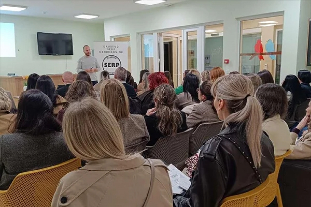 Mario Brkić održao predavanje &bdquo;Između srca i granica: kako ne izgubiti sebe u pomagačkom poslu&ldquo;