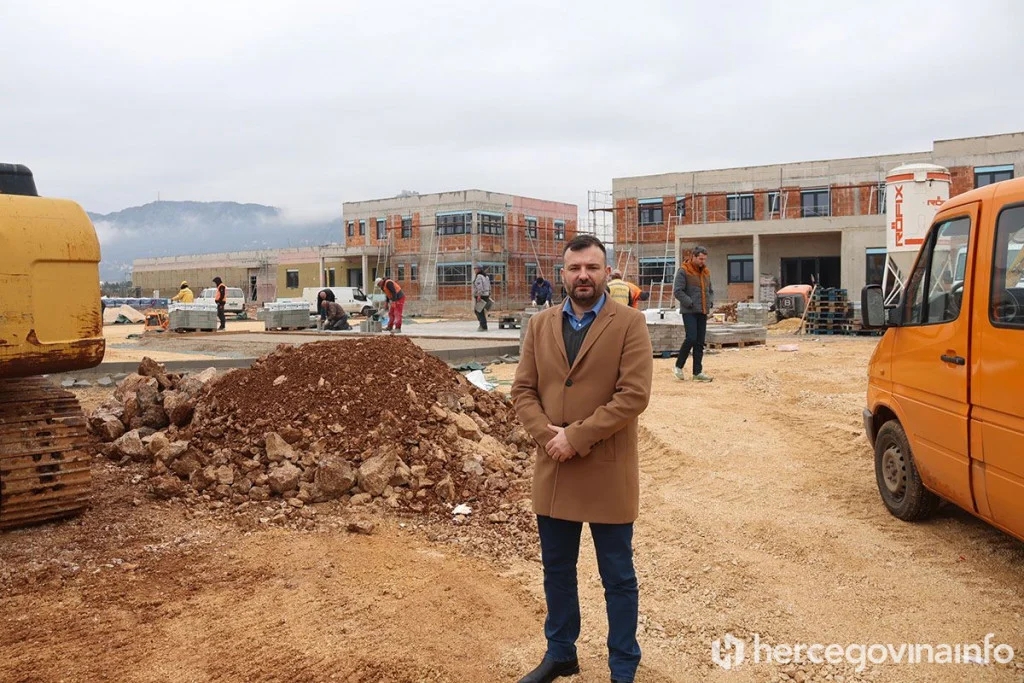 Kako napreduju radovi na izgradnji policijskog Edukacijsko-obučnog centra u Ljubu&scaron;kom
