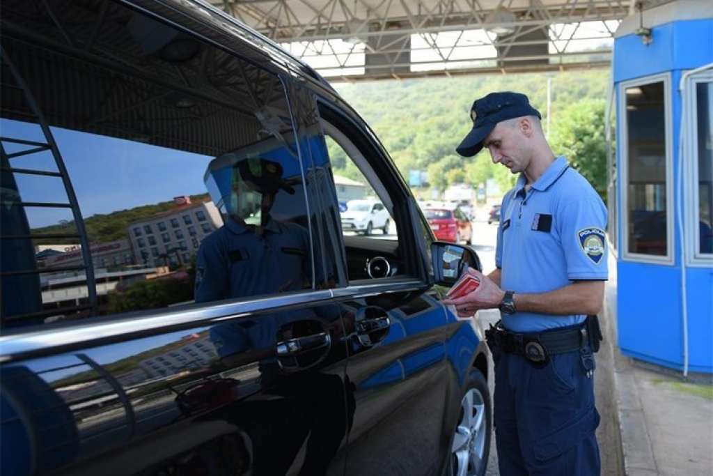 Na ulazu u Hrvatsku kažnjen jer je popravio auto u BiH