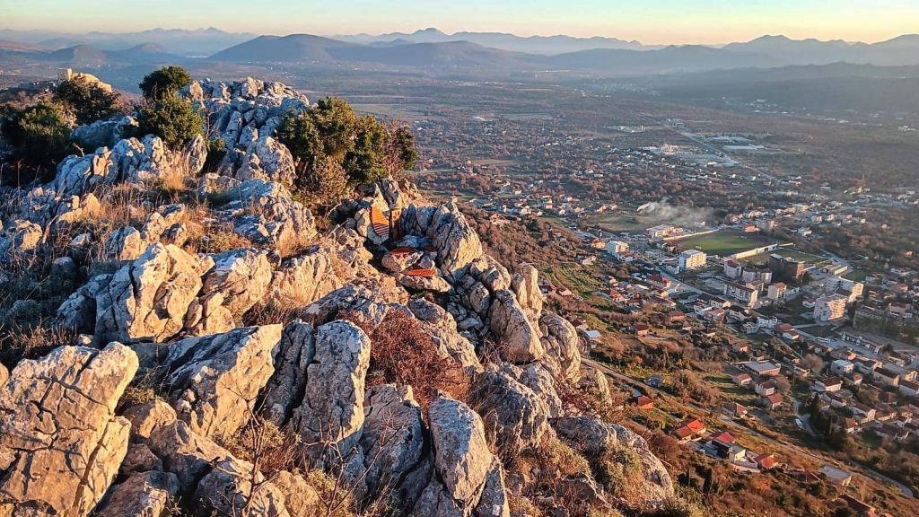 Ljubu&scaron;ki: GangoROhodci uredili vidikovac 'Greben' na Buturovici