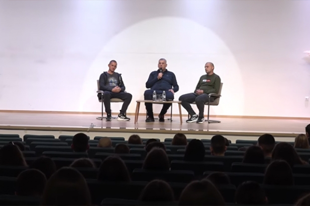 Ljubu&scaron;ki: Mladi slu&scaron;ali iskrena svjedočanstva o borbi protiv ovisnosti [VIDEO]