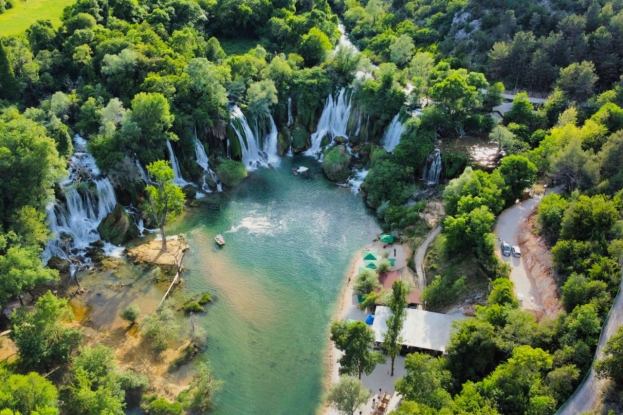 Vodopad Kravica sve privlačniji turistima, evo koliko mu je porastao prihod u godini dana