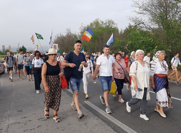 Tradicionalna Hodnja mira od Humca do Međugorja (foto)