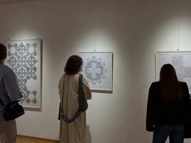 Crteži koji ostavljaju bez daha: U Gradskoj galeriji otvorena izložba osječkog umjetnika Gorana Kujundžića