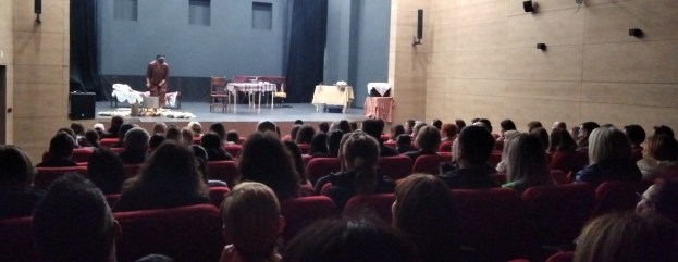 U prepunom Kulturnom centru u Ljubuškom održana komedija &quot;Crnogorac u krevetu&quot;
