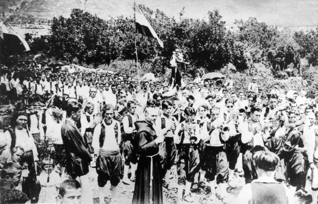 Glazba sa Širokog Brijega na Humcu – fotografija iz 1930. godine