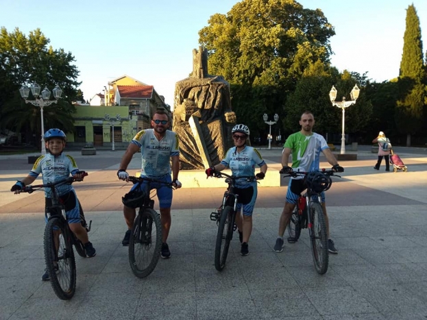 Uspješan vikend za ljubuške bicikliste: Dragana Matić osvojila prvo, a Mirko Luburić treće mjesto u Širokom Brijegu