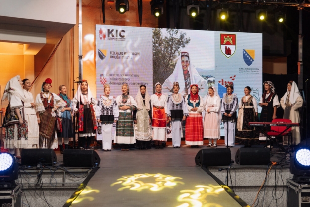 Bira se najljep&scaron;a Hrvatica u narodnoj no&scaron;nji izvan Hrvatske &ndash; evo kako se prijaviti