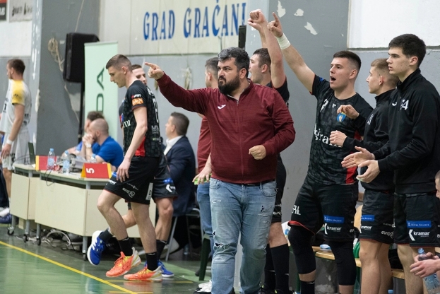 Trener najtrofejnijeg rukometnog kluba u BiH: “Zajahali” smo na dobrom valu i materijalizirali to u Gračanici