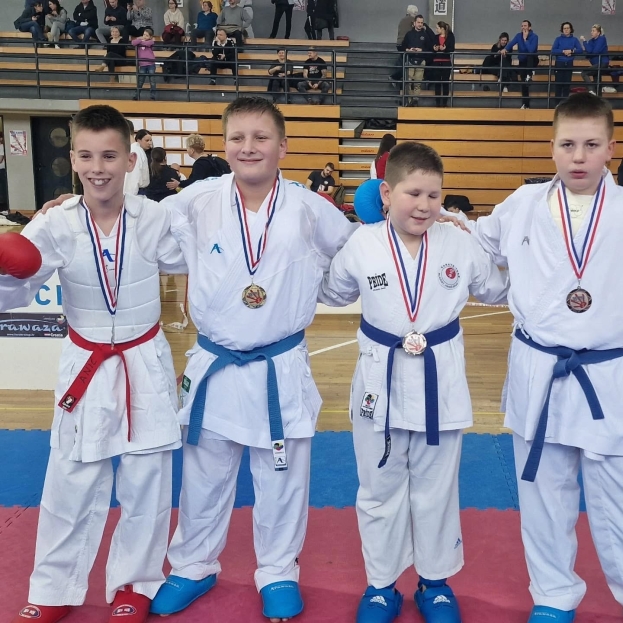 Karate klub Ljubuški uspješan u Ivanić Gradu