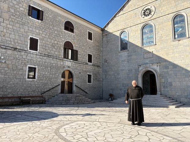 Razgovor s humačkim gvardijanom fra Mirom &Scaron;egom