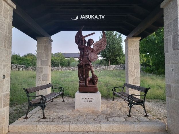 Skrivena oaza mira i duhovnosti: Posjetili smo zavjetnu kapelicu u malom selu kod Ljubuškog [FOTO]