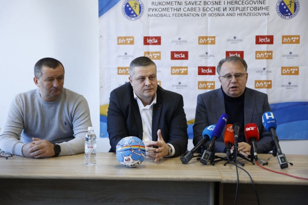 Kako opisati netom završenu sezonu Premijer lige Bosne i Hercegovine u rukometu?