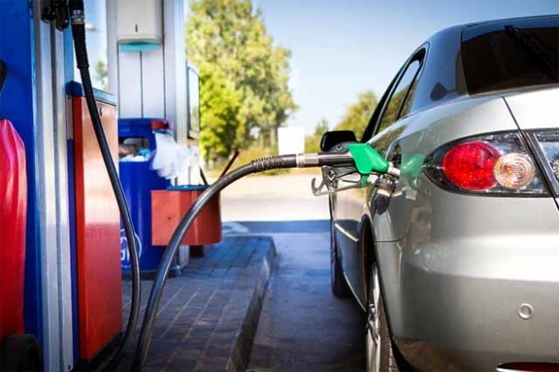 Nafta jeftinija nego prošli tjedan, ali u Federaciji BiH i dalje dižu cijene goriva