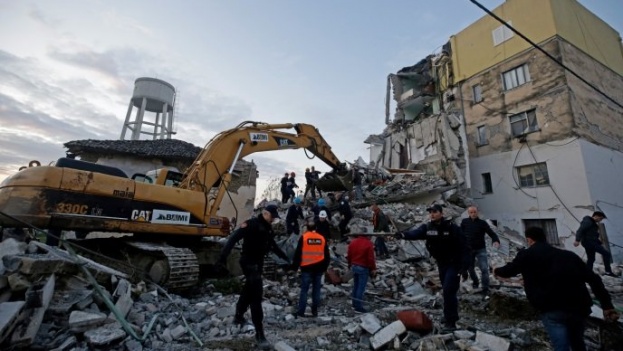 Potresi u Albaniji, najmanje dvoje mrtvih, a 150 ozlijeđenih, tresla se i BiH [video]