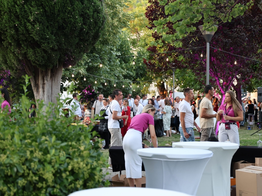 Finalna večer trećeg Trnjak Festa okupila u Ljubuškom brojne zaljubljenike u vino