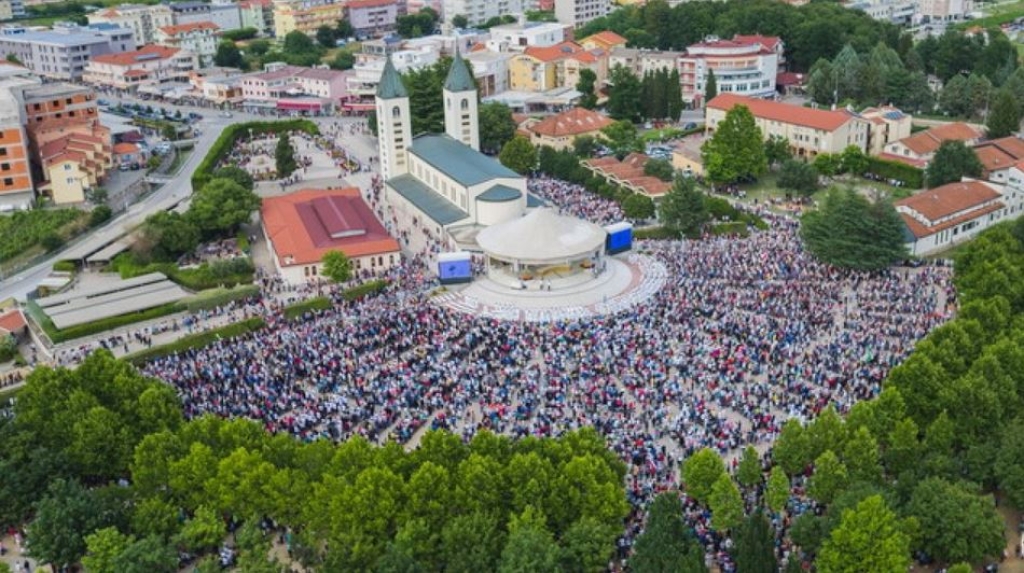 Hodnja mira i molitveni program u župi Međugorju za 43. obljetnicu ukazanja Kraljice Mira