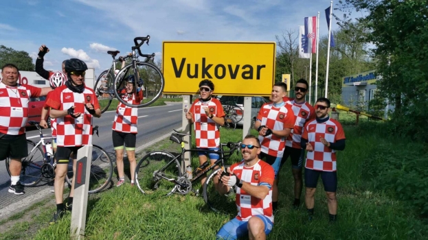 Memorijalni biciklistički maraton stigao do Iloka, među njima i članovi BK Ljubuški