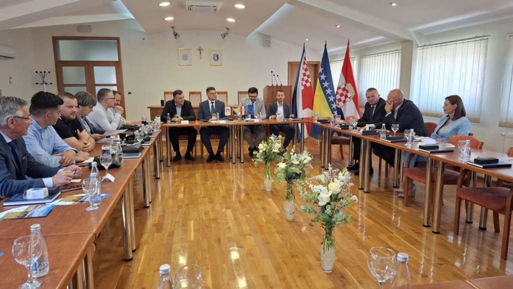 Ministarstvo prostornog uređenja odobrilo 2,3 milijuna KM za 28 projekata u ŽZH i HNŽ