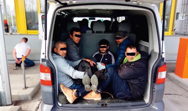 Čitlučanin uhićen u Staroj Bijači zbog sumnje da je prevozio migrante
