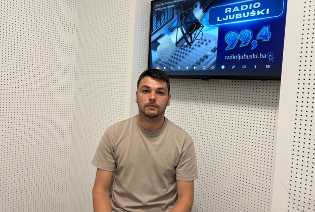 Gornji Radišići: Marko Bunoza u studiju Radija Ljubuški predstavio turnir “Leda 3×3”