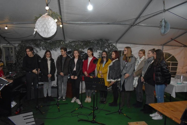 Srednjoškolci iz Glazbene škole unijeli dašak jazza na &quot;Advent u Ljubuškom&quot; [foto]