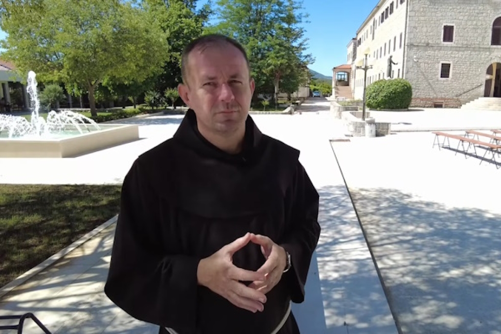 Fra Dario Dodig o sv. Anti, novom vanjskom oltaru i župi Humac [VIDEO]
