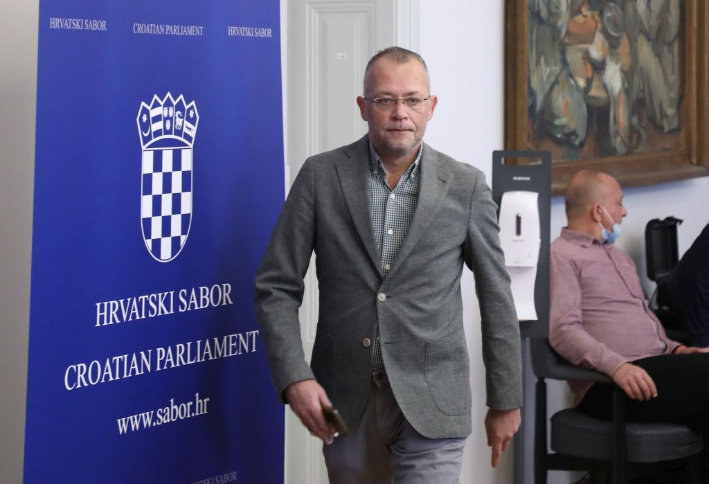 Kontra mjerama: Hrvatski zastupnici organiziraju sabor na Duvanjskom polju?
